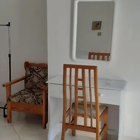 Mimi's Sunnyview House 公寓 Vlachata