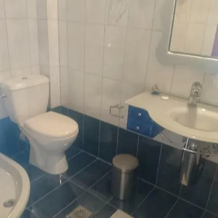 Mimi's Sunnyview House Vlachata