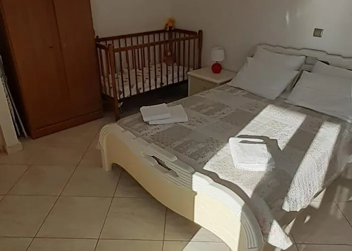 Mimi's Sunnyview House Vlachata